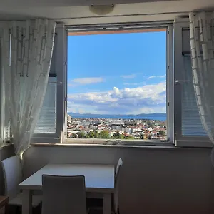 Kiki With A Sea View, Free Wifi, For 2 Persons Zadar