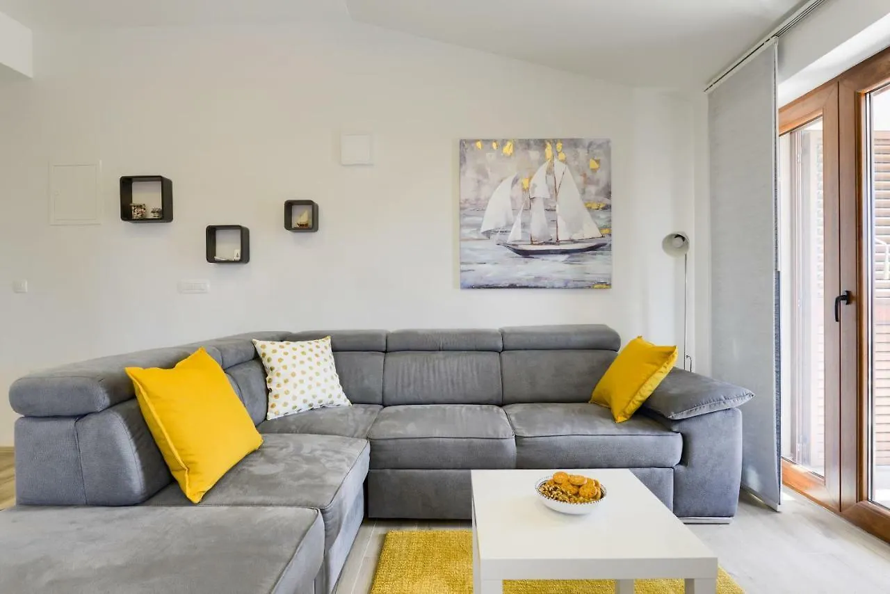 Apartmani Bosa Ζαντάρ 0*,  Κροατία